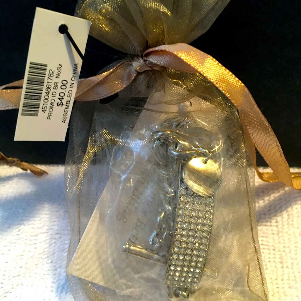 Sliver bling bracelet - Picture 1 of 4